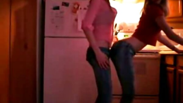 حصلت الفرخ الأبيض الساخن لها كس الرطب سكس احترافي افلامك و tigh تؤكل من قبل صديقتها